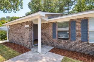 152B Dorchester Manor Blvd - Photo 1 of 1