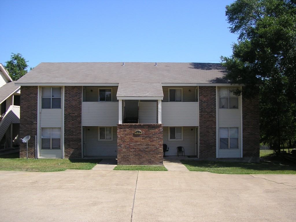 2615D Pecan Knoll St