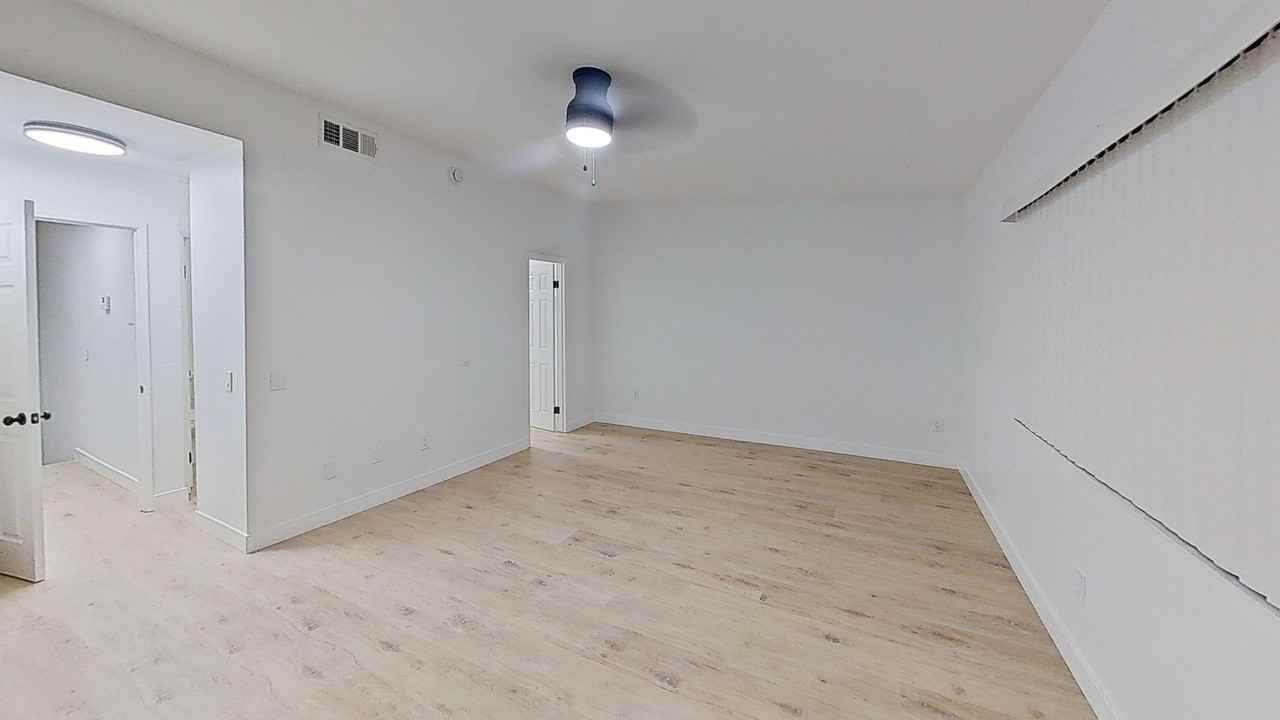 7130 Glade Ave - Photo 7 of 13