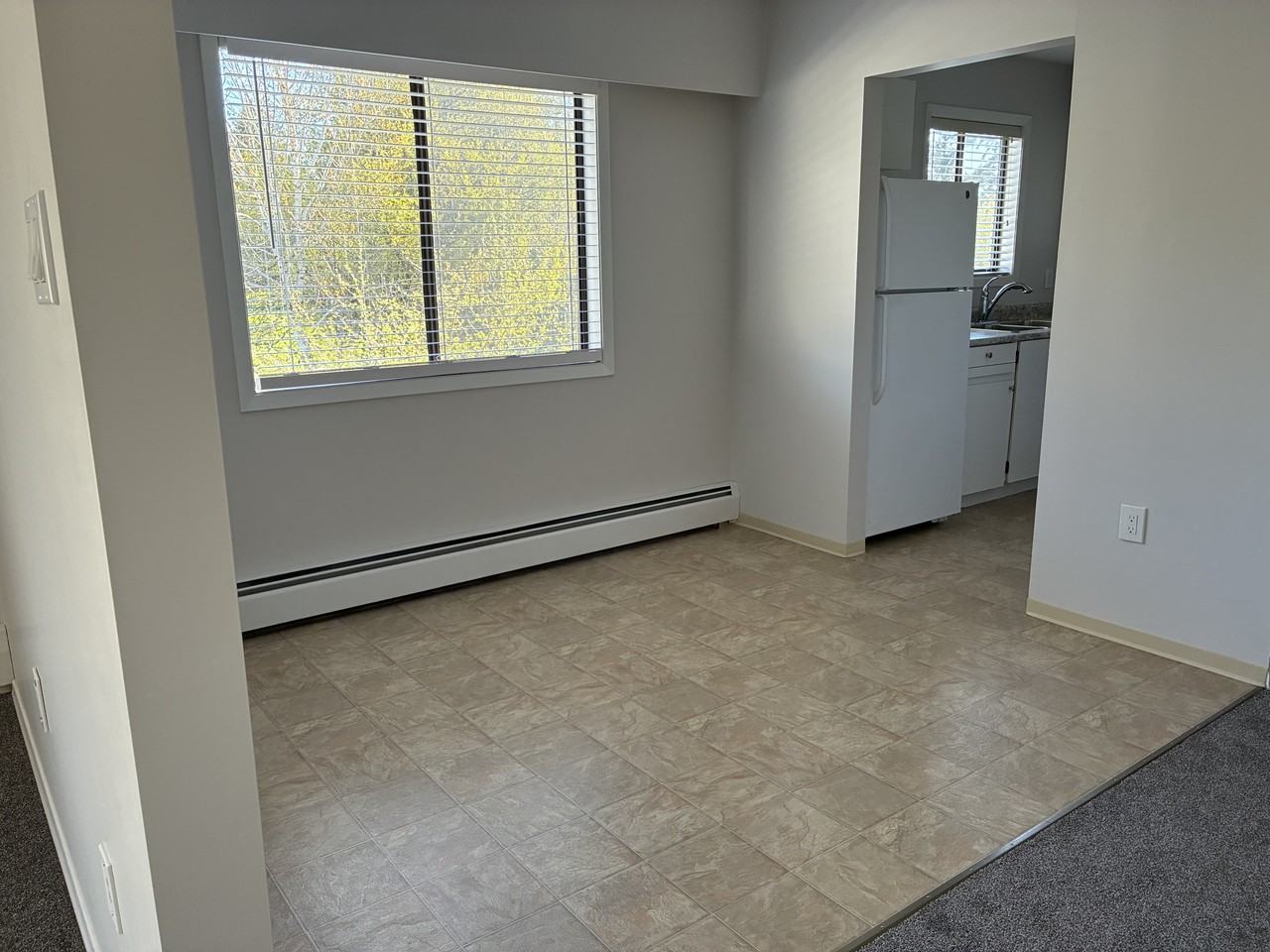 1800 Comox Avenue - Photo 5 of 11