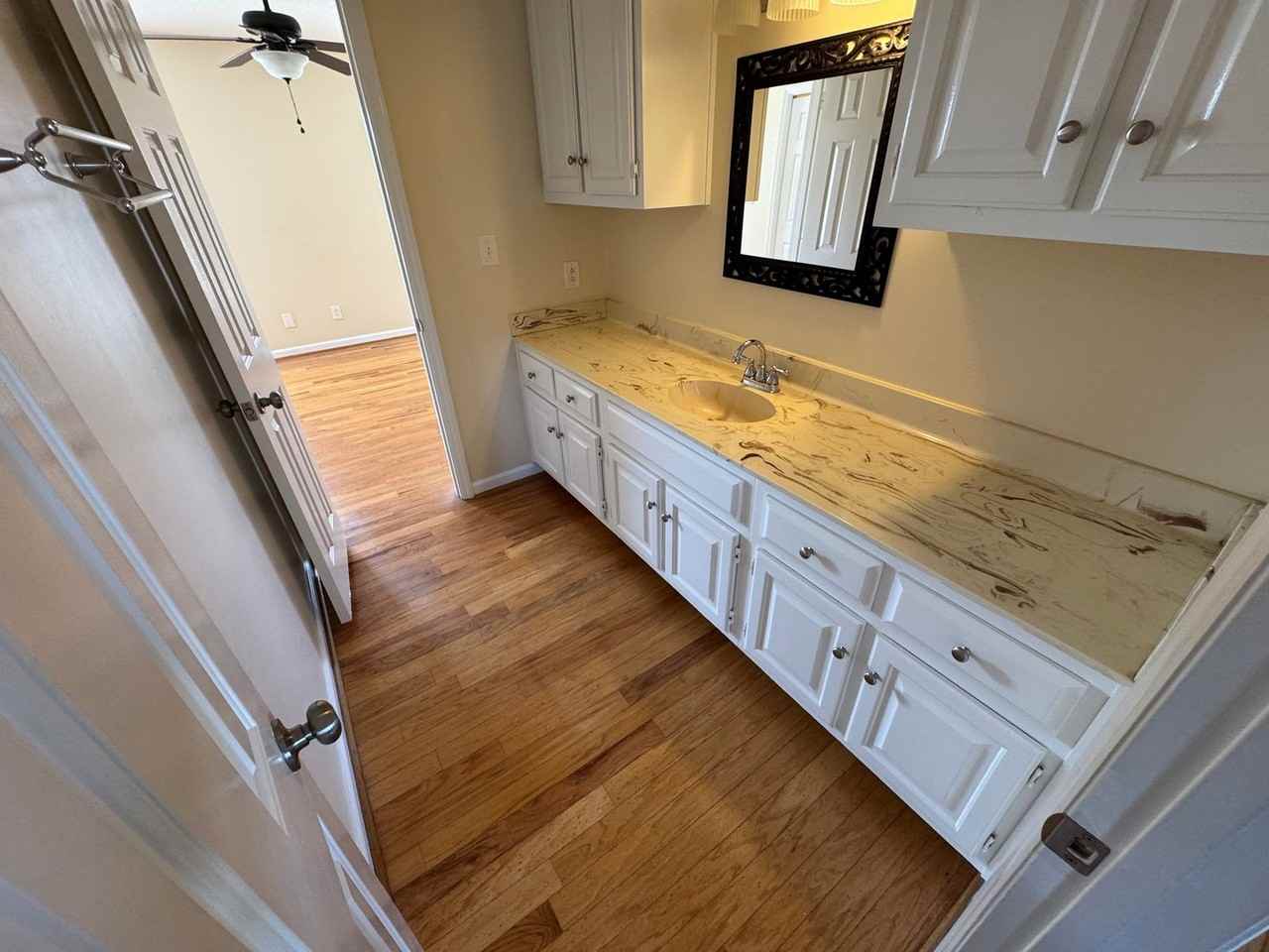 Shows Property - Photo 4 of 18