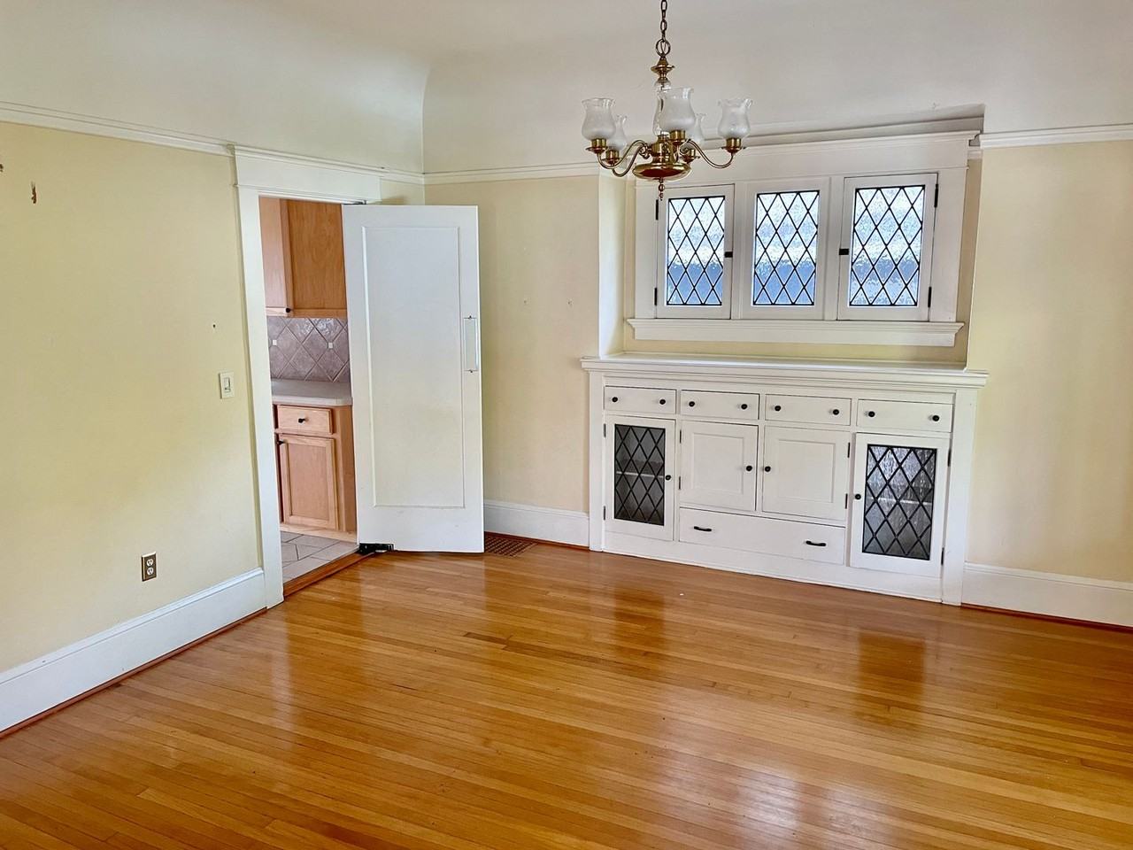 515 Ne Floral Pl - Photo 6 of 26