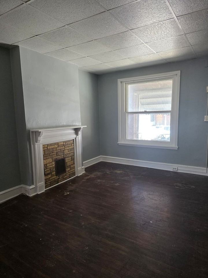 22 6th Ave - Photo 2 of 12