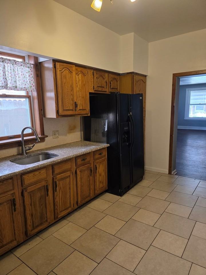 22 6th Ave - Photo 6 of 12