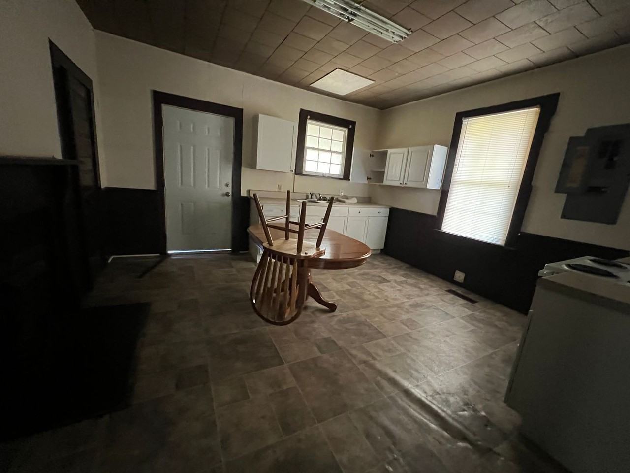 125 Arnold St - Photo 3 of 5