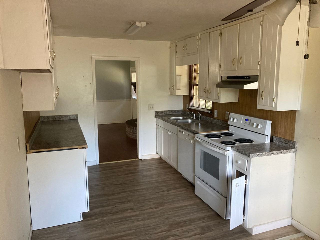 110 W Wedgewood Cir - Photo 6 of 19