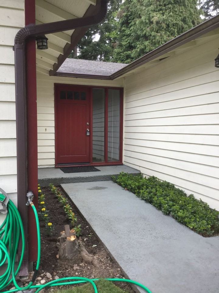 9905 48th Ave W - Photo 3 of 27