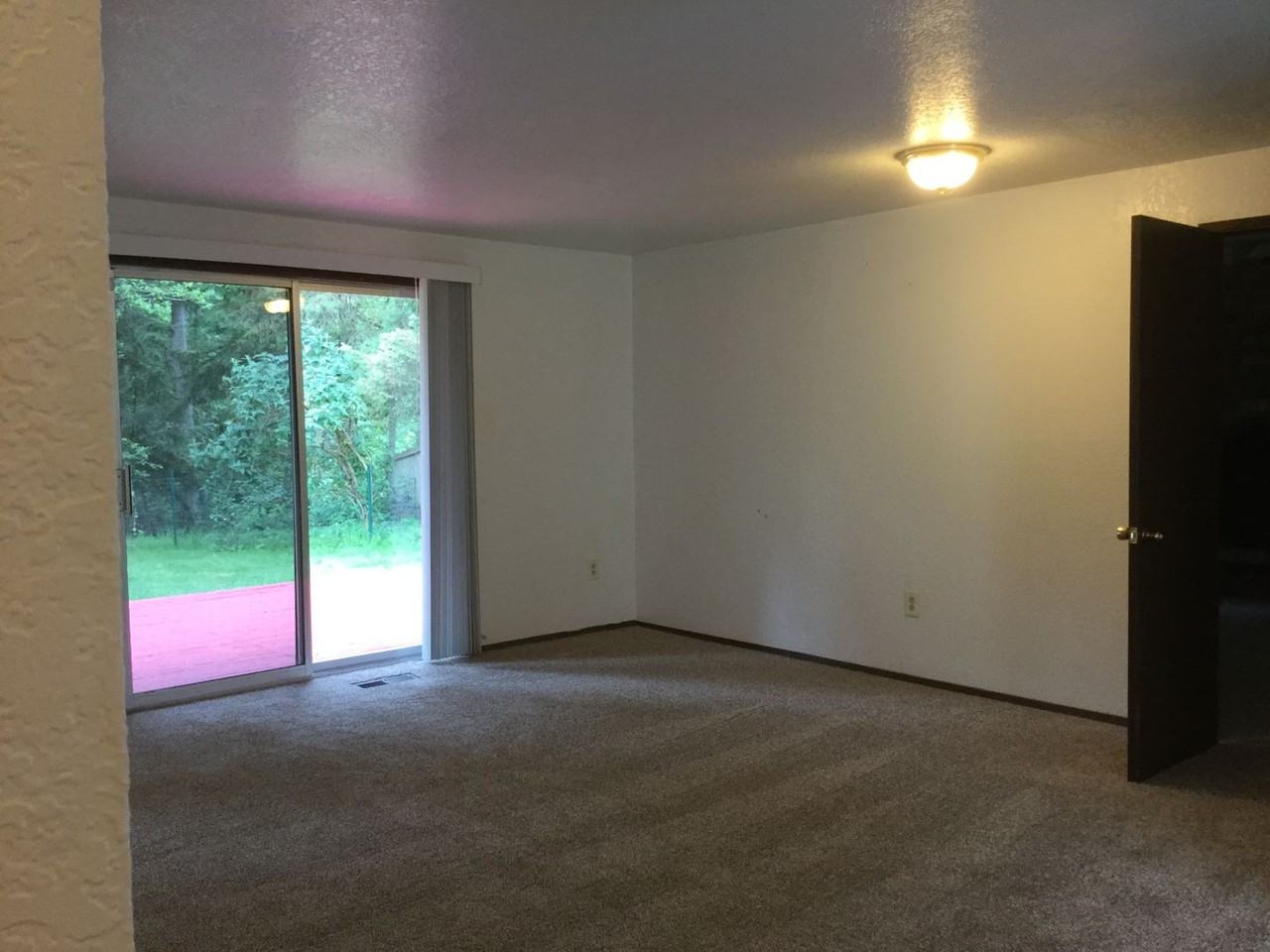 9905 48th Ave W - Photo 5 of 27