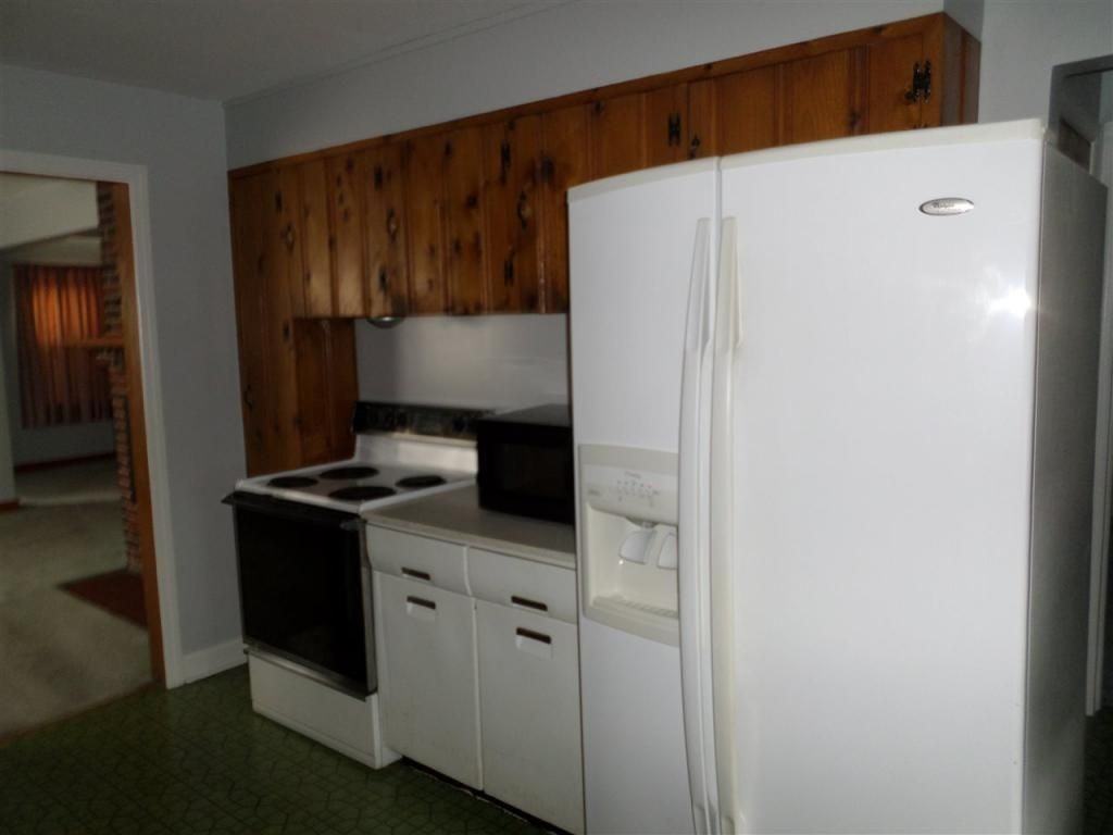 537 S High St - Photo 3 of 10