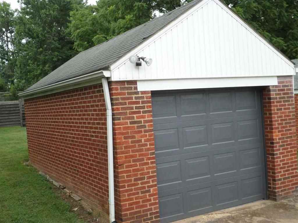 537 S High St - Photo 7 of 10