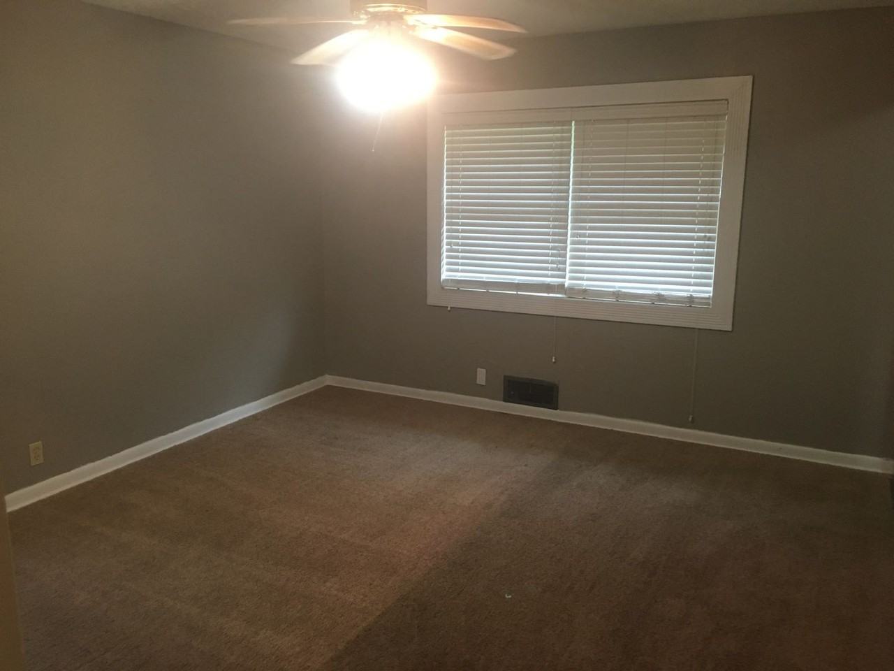 317 Eastside Pl - Photo 6 of 10