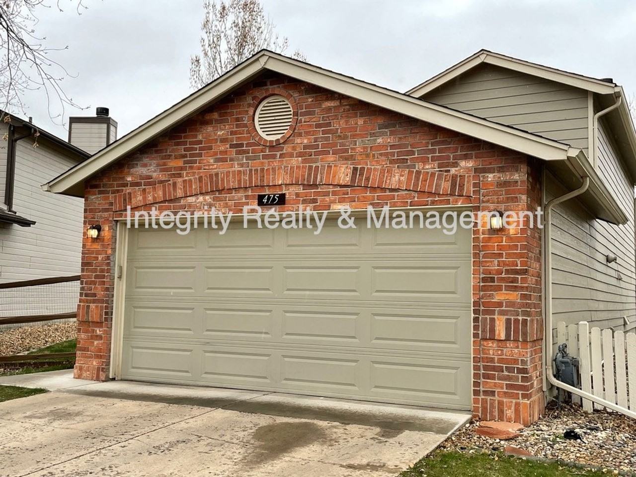 475 Chiswick Cir - Photo 2 of 43