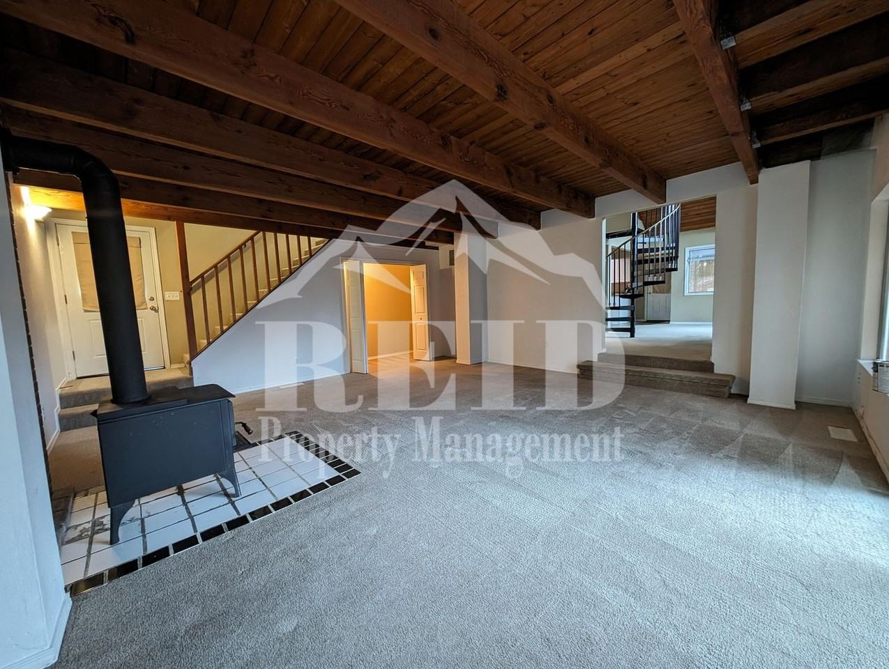 671 E Creekside Dr - Photo 7 of 28