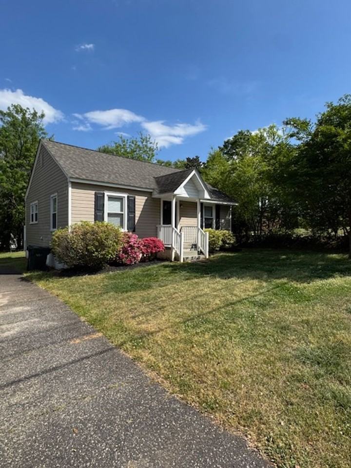 110 Morrow St - Photo 2 of 17