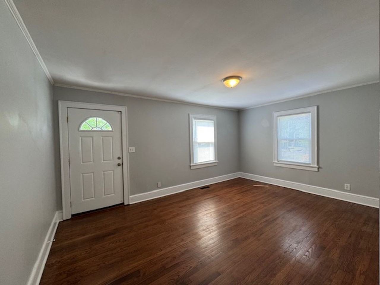 110 Morrow St - Photo 3 of 17