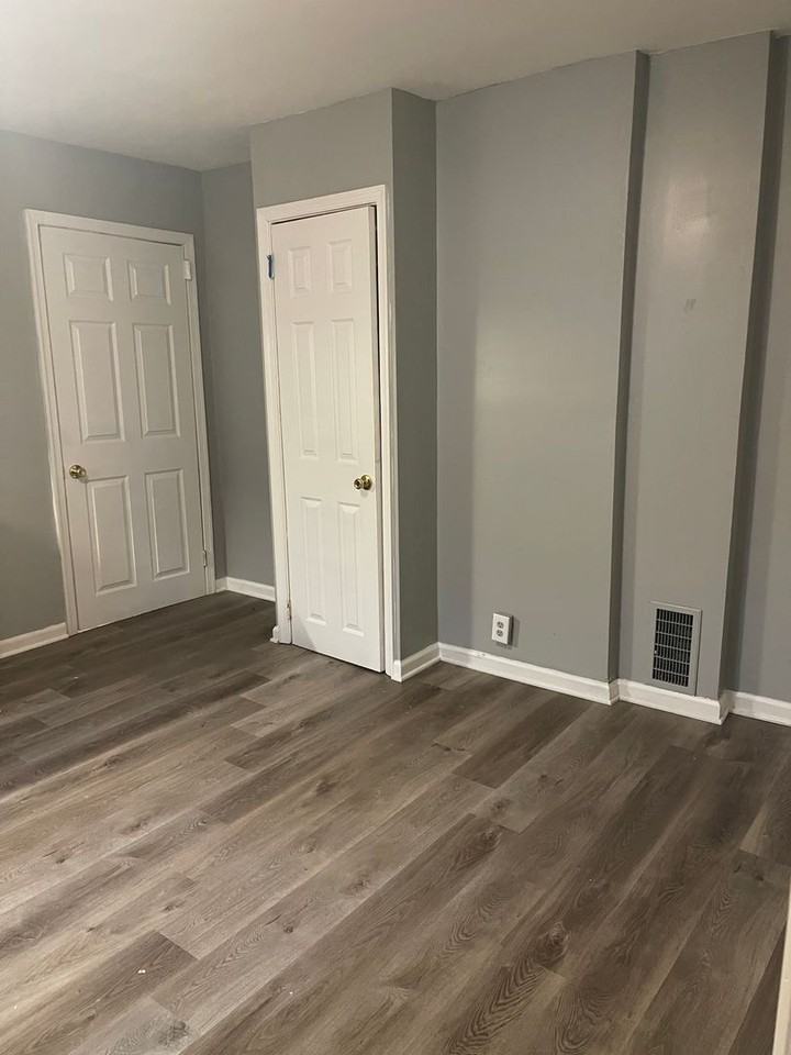 205 Western Ave - Photo 5 of 17