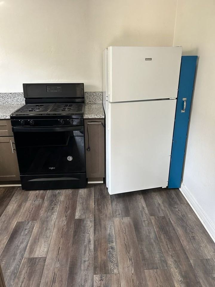 67 W Mission Ave - Photo 5 of 11