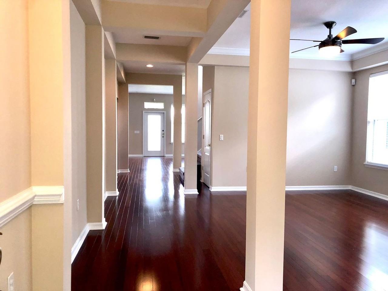 6704 Duncaster St - Photo 3 of 50