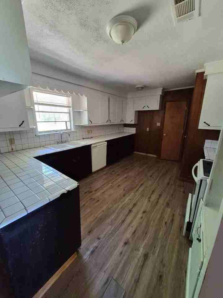 12113 Vada Dr - Photo 5 of 14