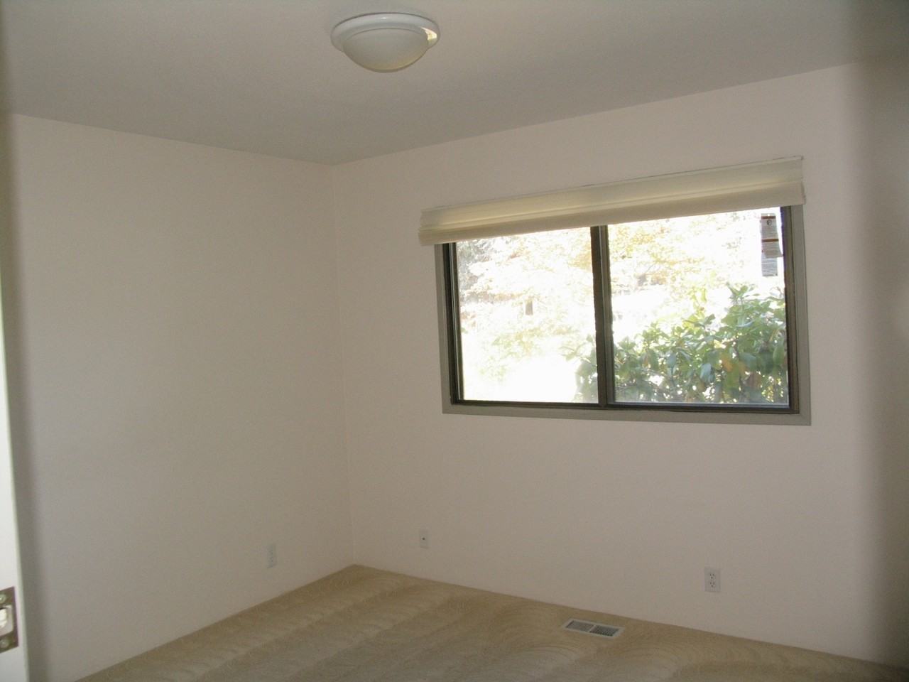 1154 Ne Birchaire Ln - Photo 4 of 19