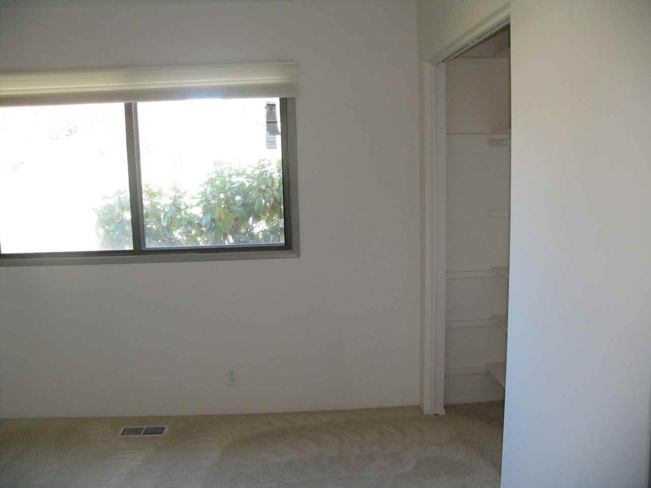 1154 Ne Birchaire Ln - Photo 5 of 19