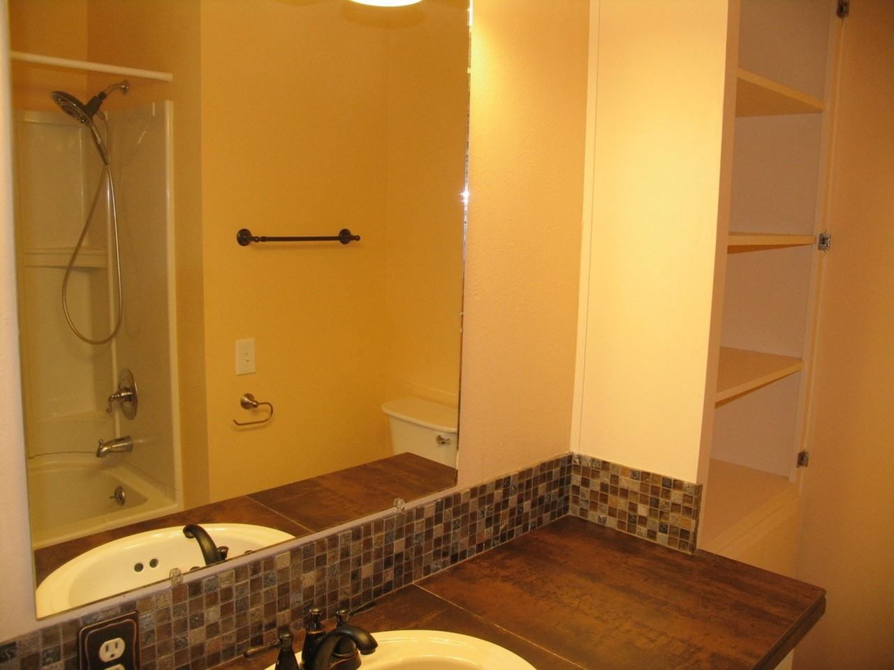 1154 Ne Birchaire Ln - Photo 6 of 19