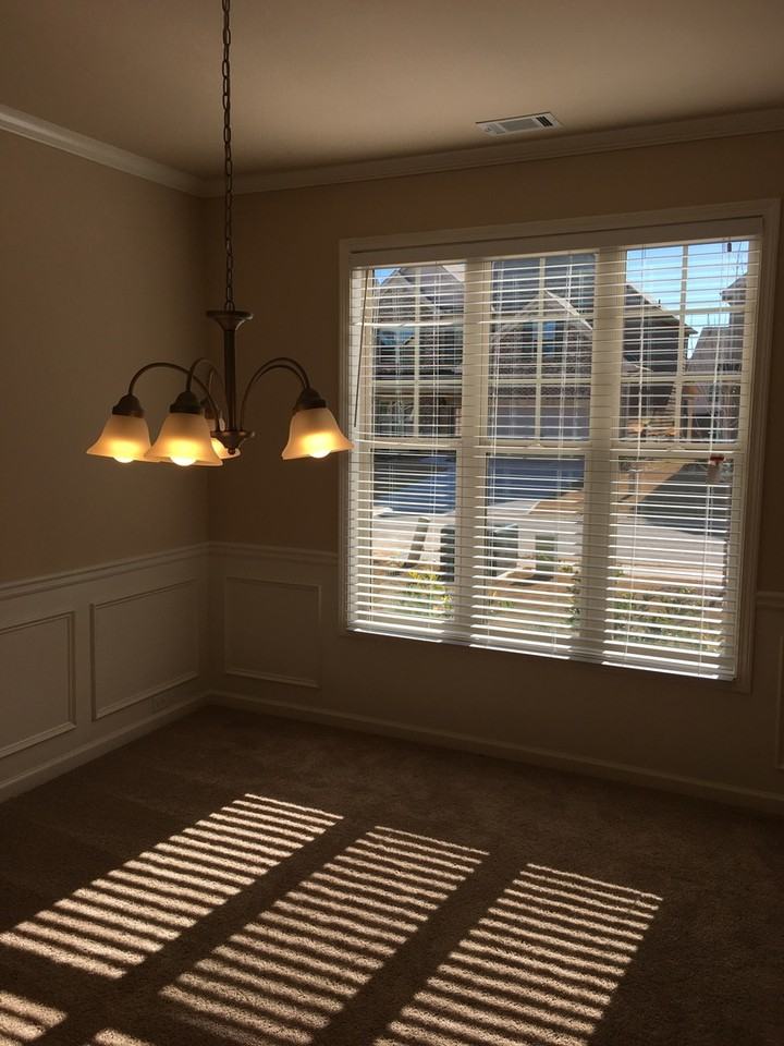 5740 Rialto Way - Photo 3 of 22