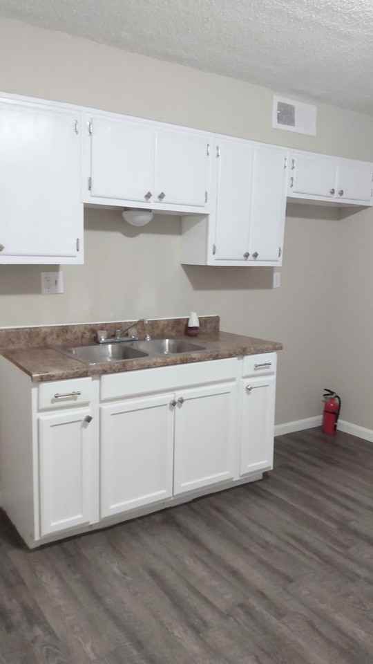 1926 Alta Vista Ave - Photo 3 of 8