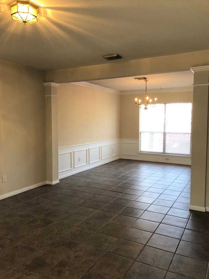 6511 Rambling Trail Dr - Photo 3 of 14