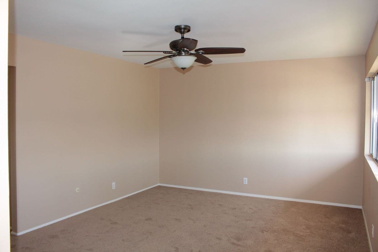 3644 Mira Pacific Dr - Photo 3 of 10