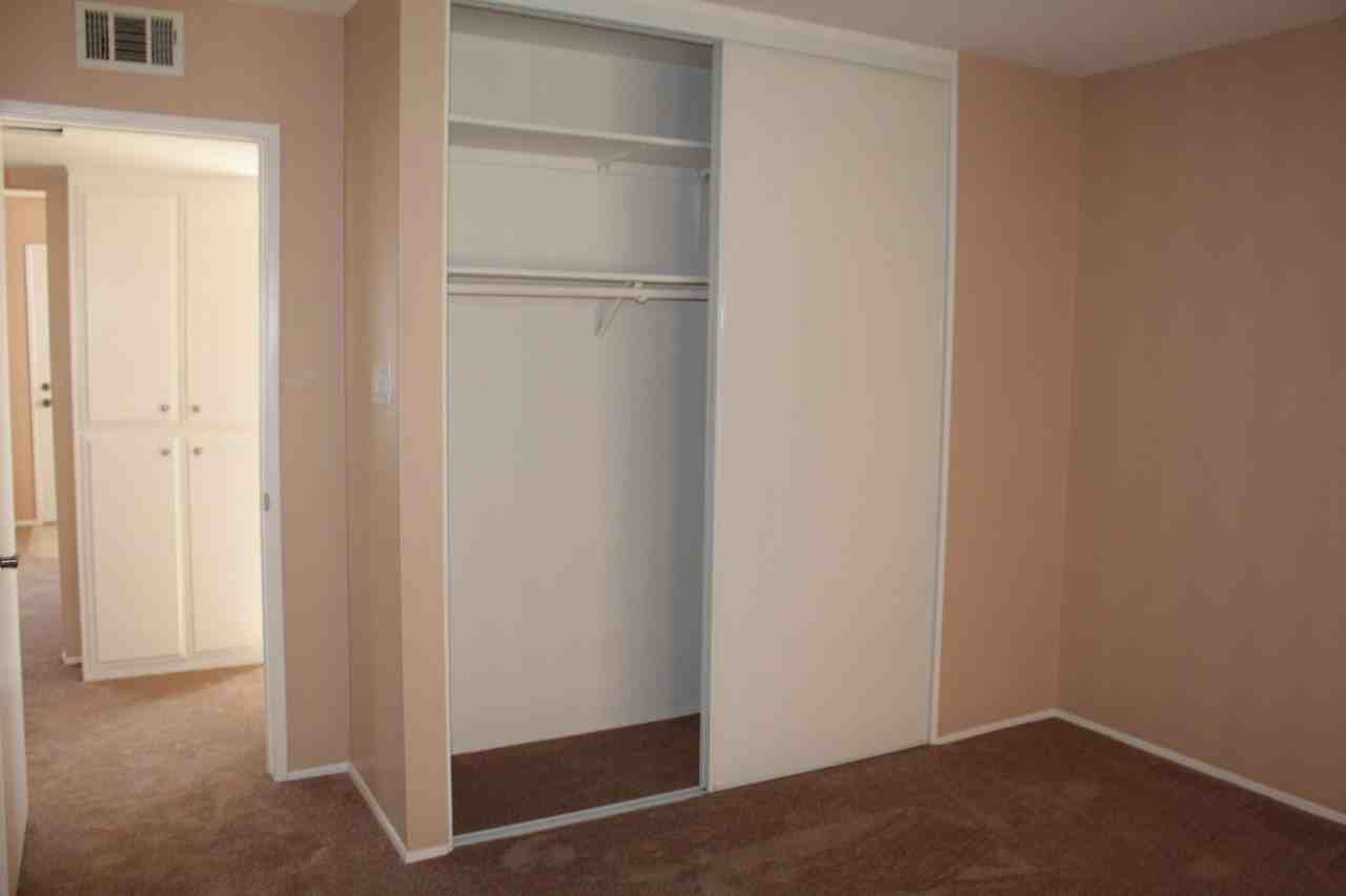 3644 Mira Pacific Dr - Photo 7 of 10