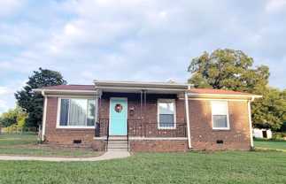 411 Mill St - Photo 1 of 1