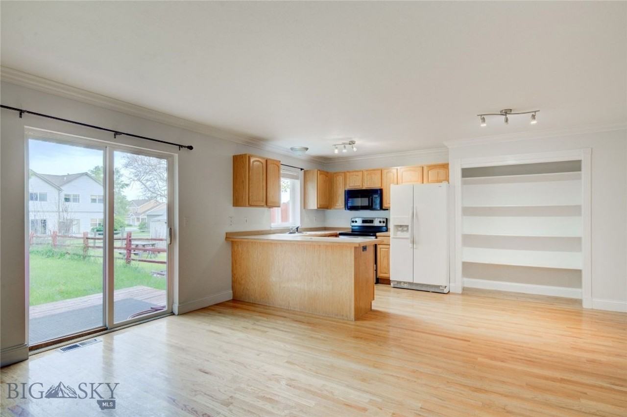 113 Michael Grove Ave - Photo 4 of 21