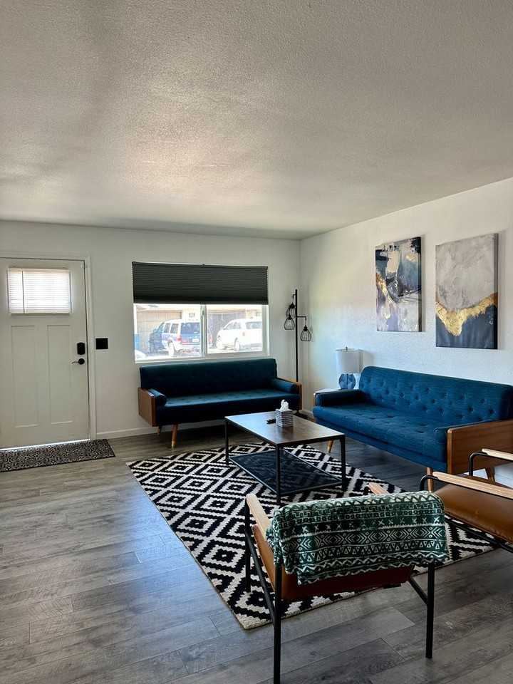 3361 Oro Grande Blvd - Photo 3 of 19