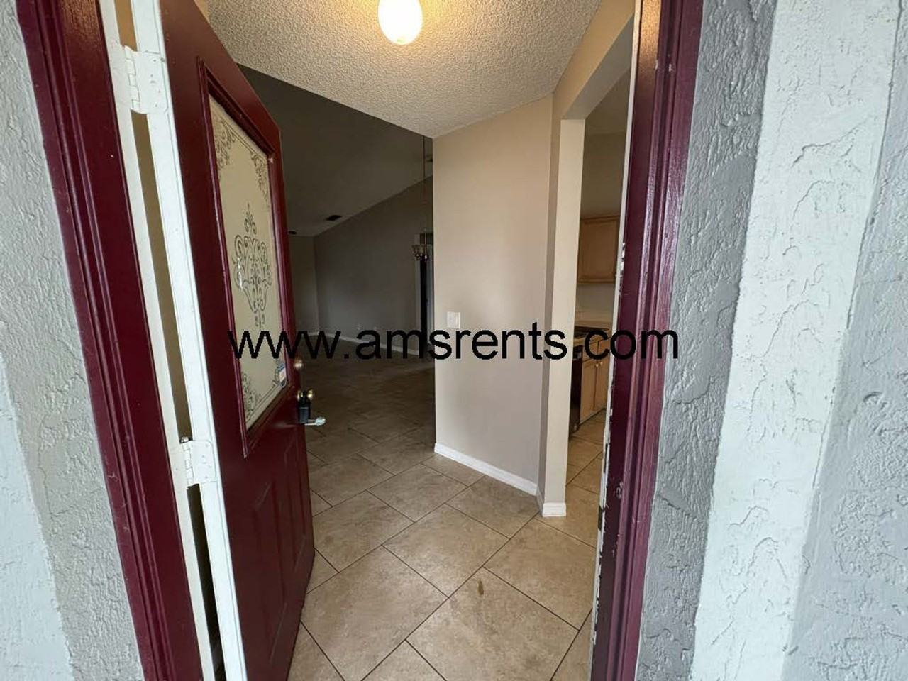 7811 Turkey Oak Ln - Photo 4 of 24