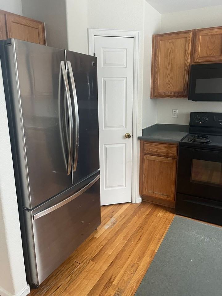 2628 E 110th Ct - Photo 6 of 16