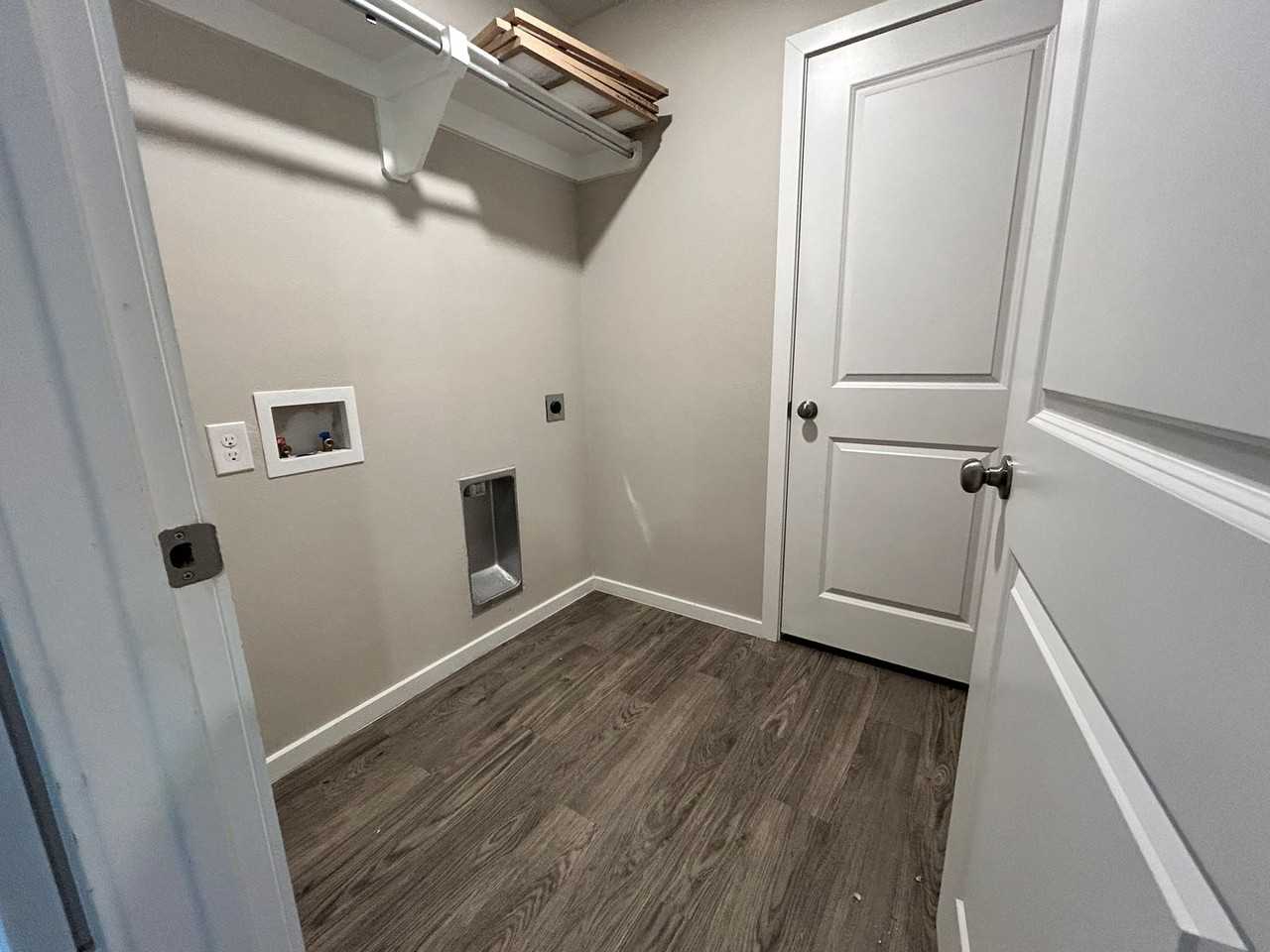 1614 134th St - Photo 4 of 10