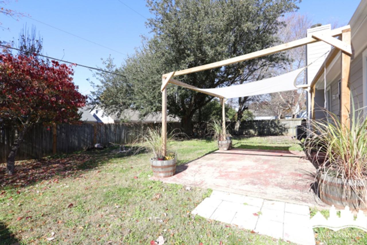 2573 Laurelcrest Dr - Photo 4 of 23