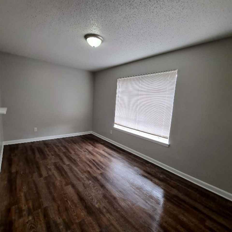 3325 Cristil St - Photo 5 of 13
