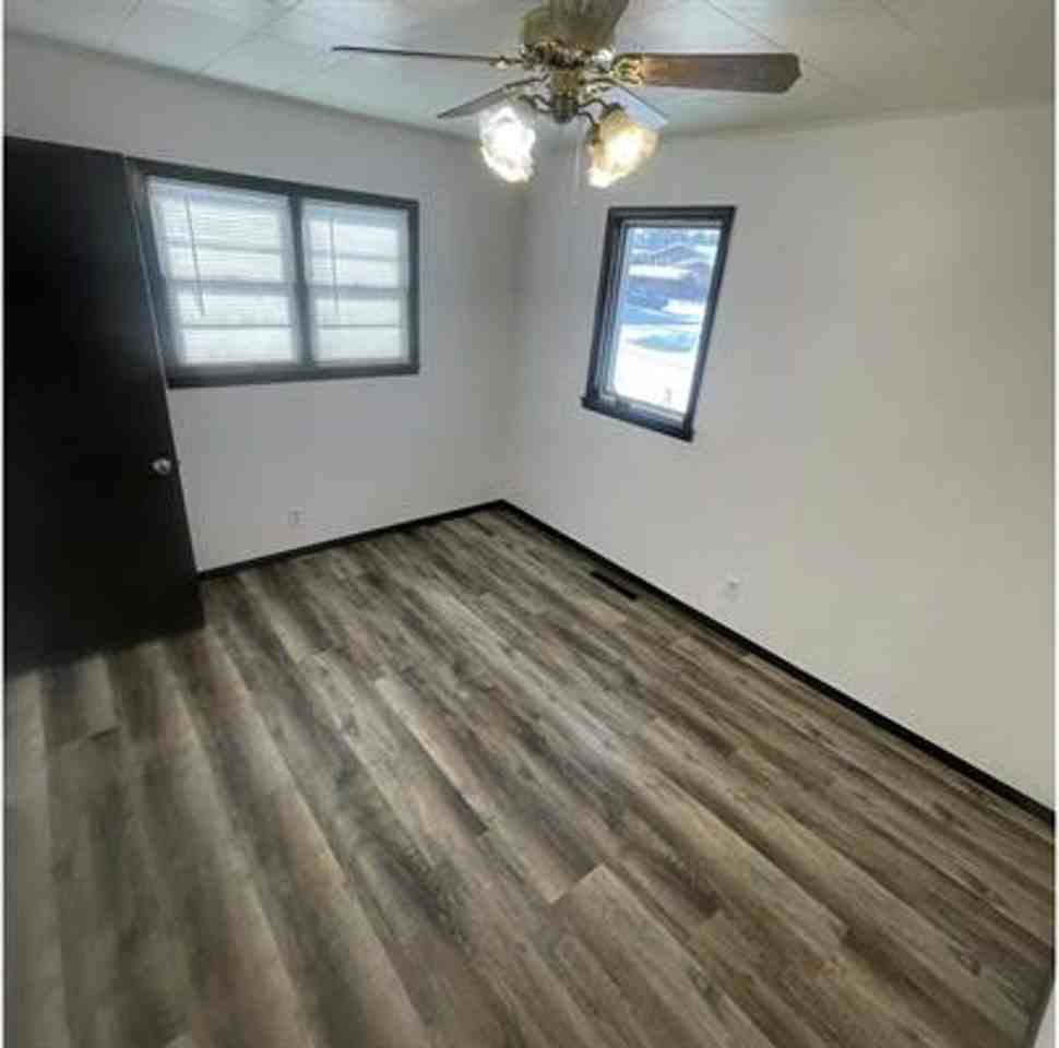 203 29th St Nw - Photo 6 of 10