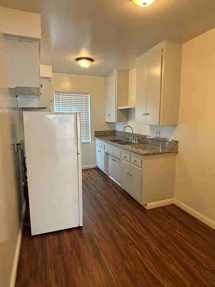 2225 San Anseline Ave #3 - Photo 5 of 16