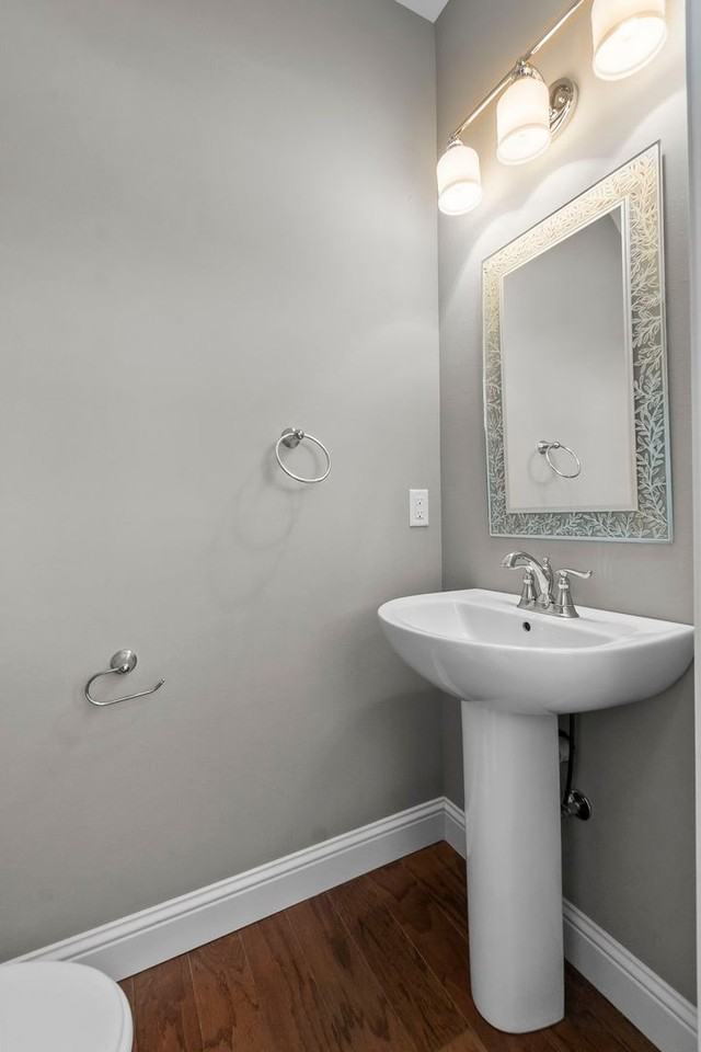 2584 Walden Blvd - Photo 4 of 24