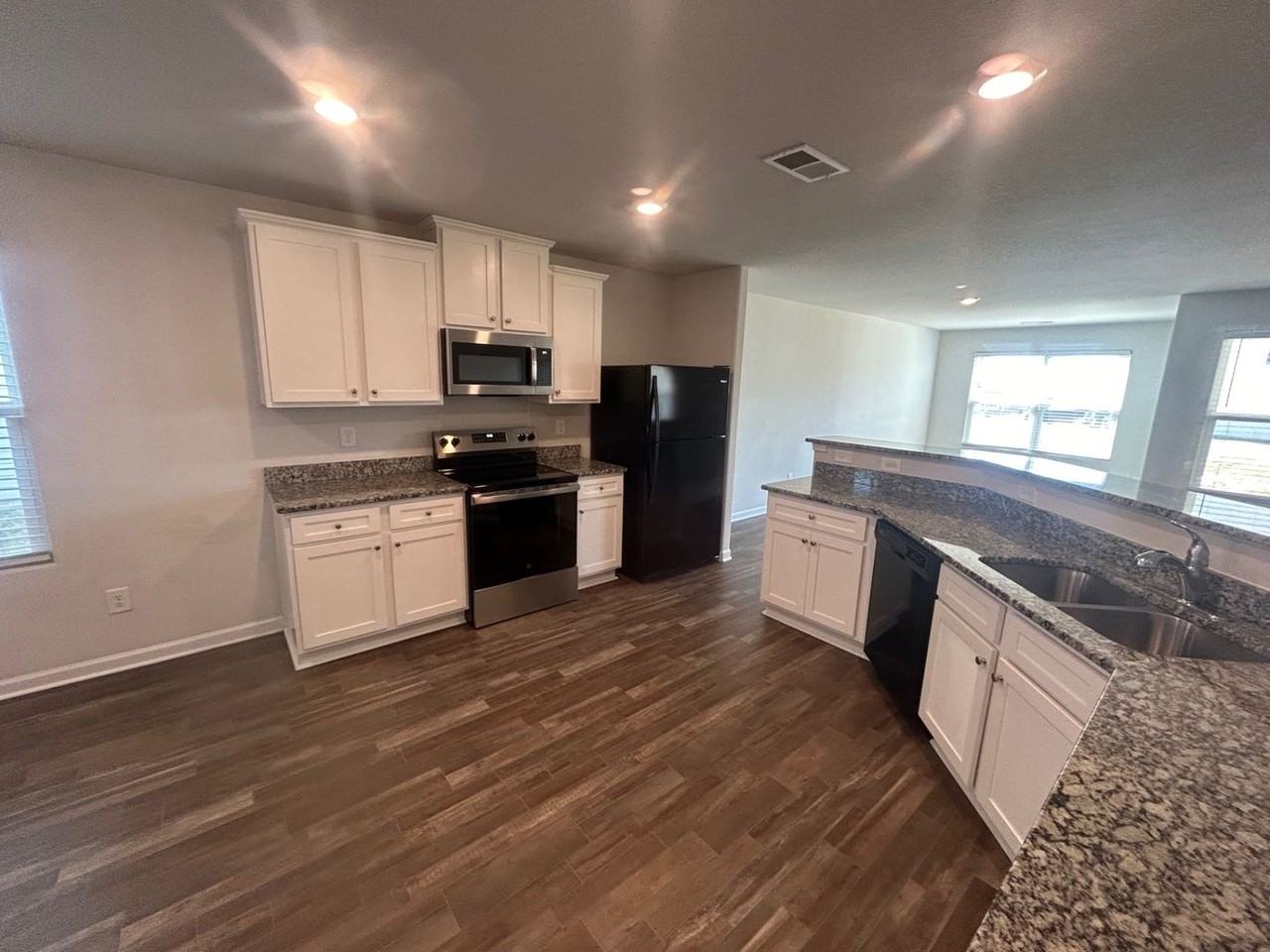 259 Common Reed Dr - Photo 3 of 22