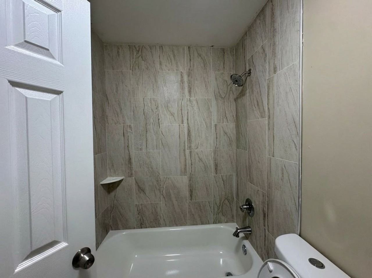 1255 Amelia Ave - Photo 3 of 7