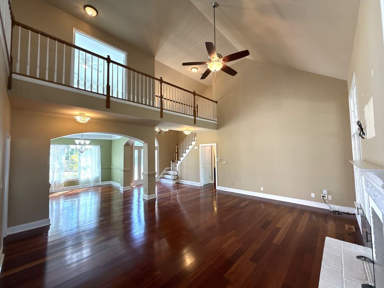 15816 Feeny Ct - Photo 3 of 34