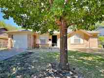 833 Stanford Dr - Photo 1 of 1
