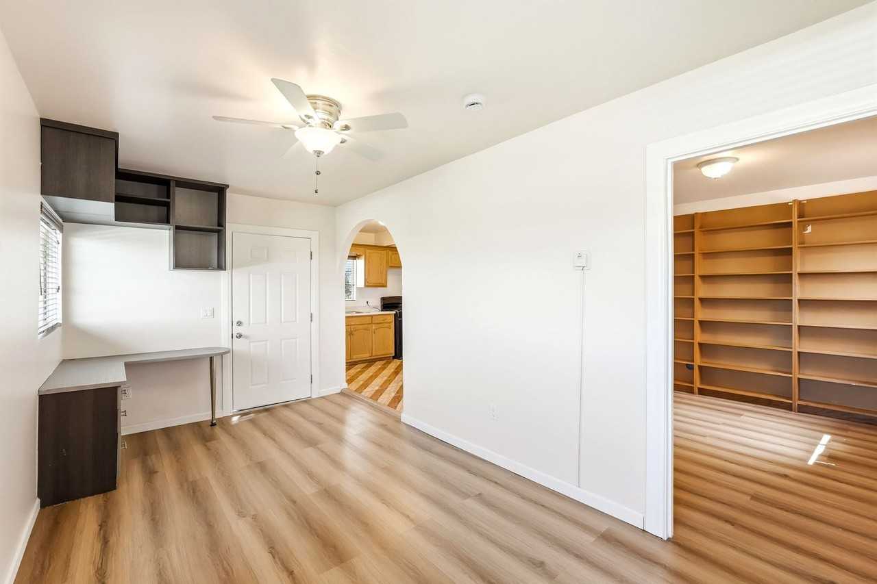 4965 O Sullivan Dr - Photo 3 of 19