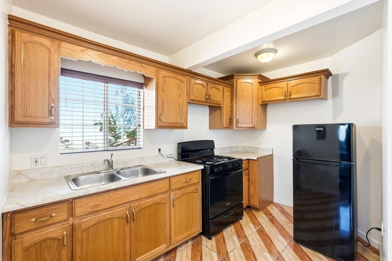 4965 O Sullivan Dr - Photo 6 of 19