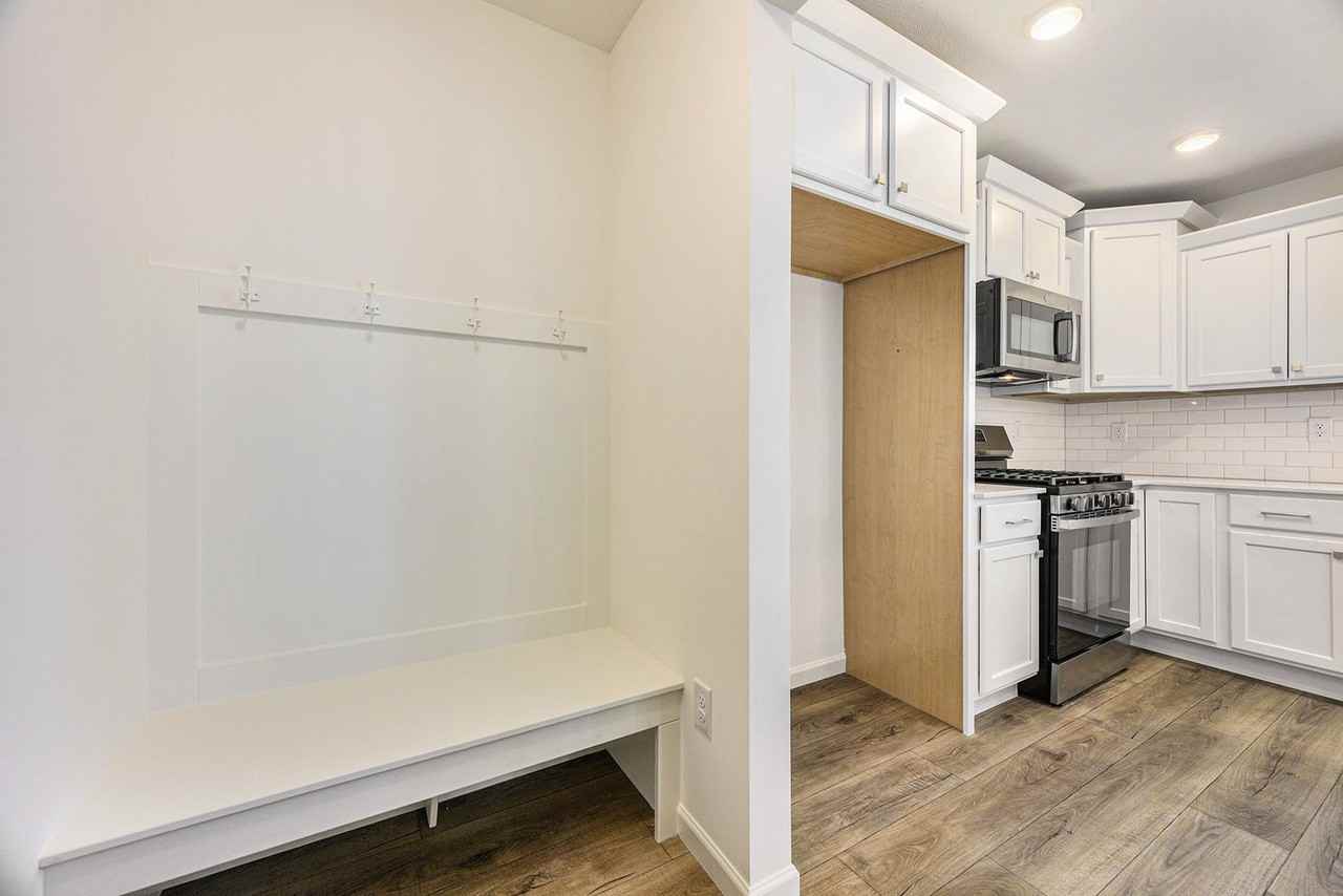 646 Benson Rd - Photo 5 of 21