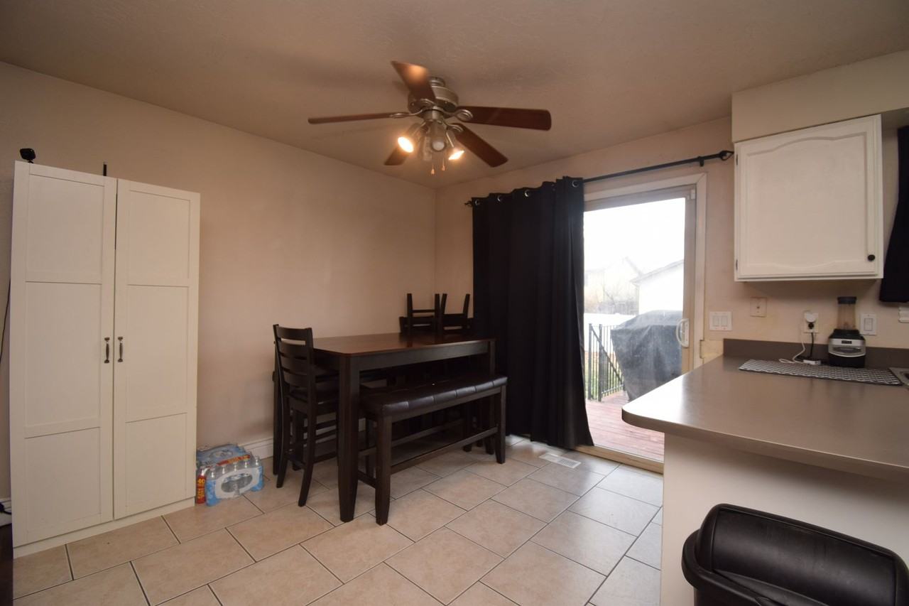 6502 S 5180 W - Photo 7 of 31